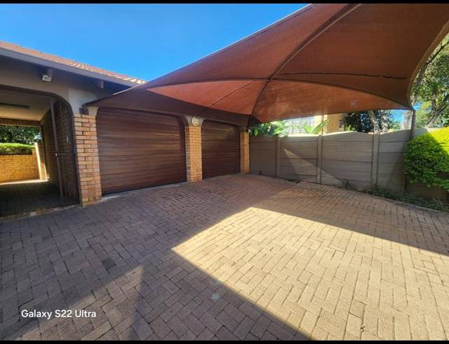 3 BEDROOM TOWNHOUSE FOR SALE IN NEW REDRUTH